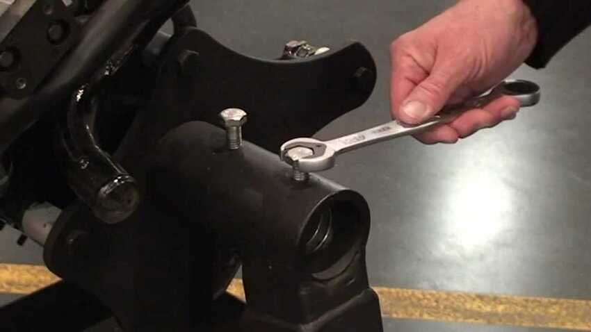 lưu ý khi sử dụng cờ lê