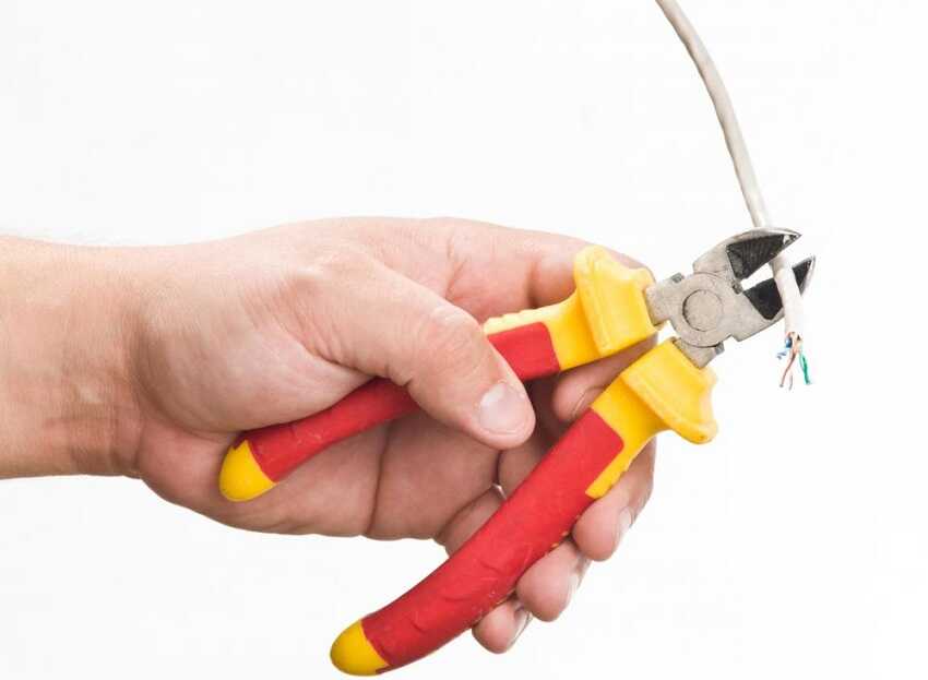 cách sử dụng kìm cắt dây điện