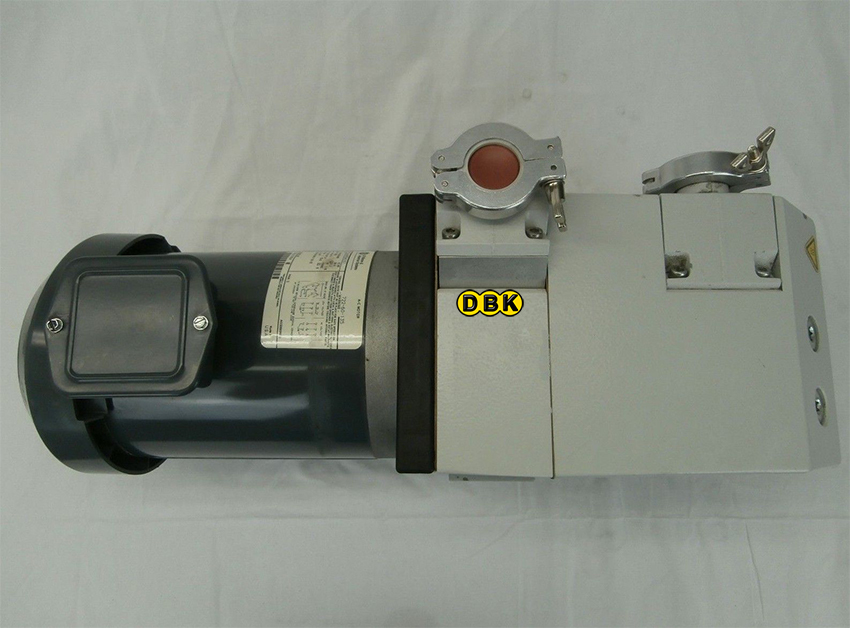 Bơm hút chân không LEYBOLD D16B TRIVAC 3