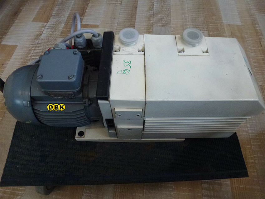 Bơm hút chân không LEYBOLD D25 D25B TRIVAC 1