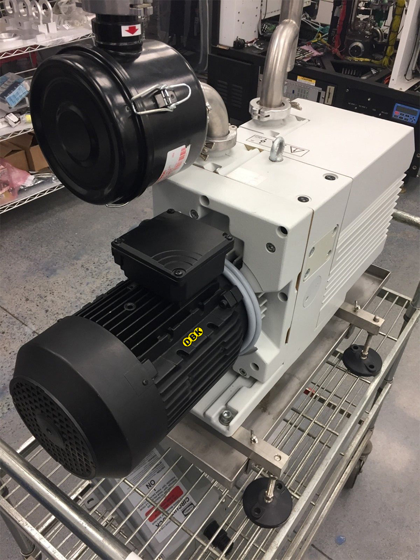 Bơm hút chân không LEYBOLD D65 D65B TRIVAC 3