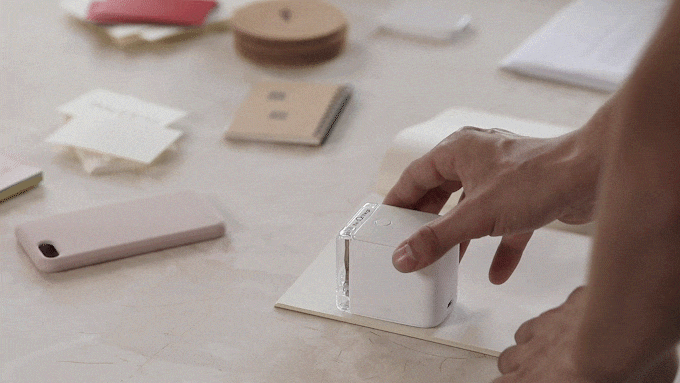 Máy in màu mini cầm tay di động nhỏ nhất thế giới DBK PrinCube 1