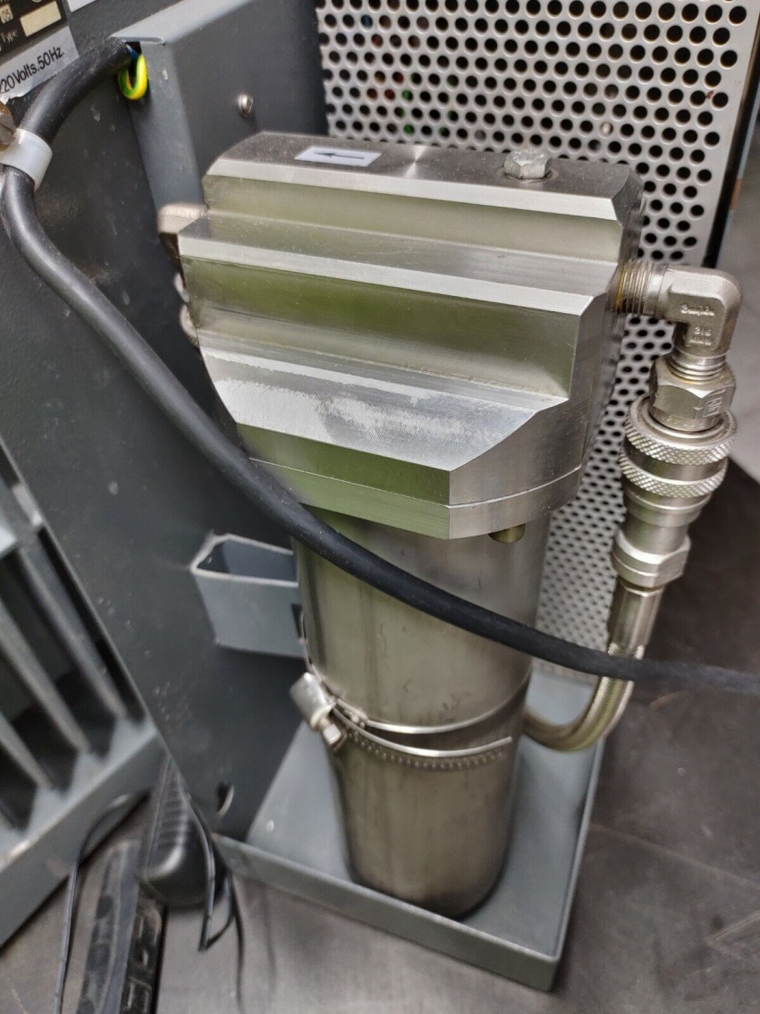 Bơm hút chân không ALCATEL ADIXEN 2063C1 5