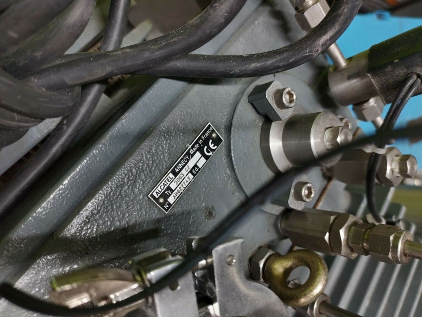 Bơm hút chân không ALCATEL ADIXEN 2063C1 6