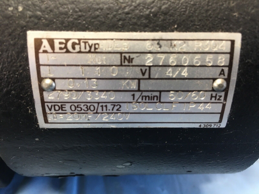 Bơm hút chân không PFEIFFER BALZERS DUO 1.5A 7