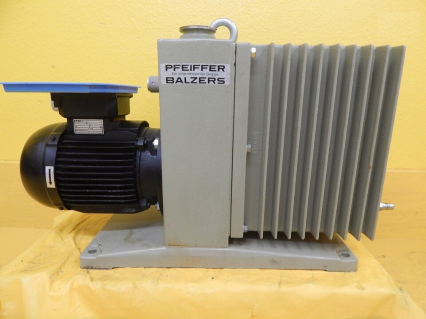 Bơm hút chân không PFEIFFER BALZERS UNO 060A 0