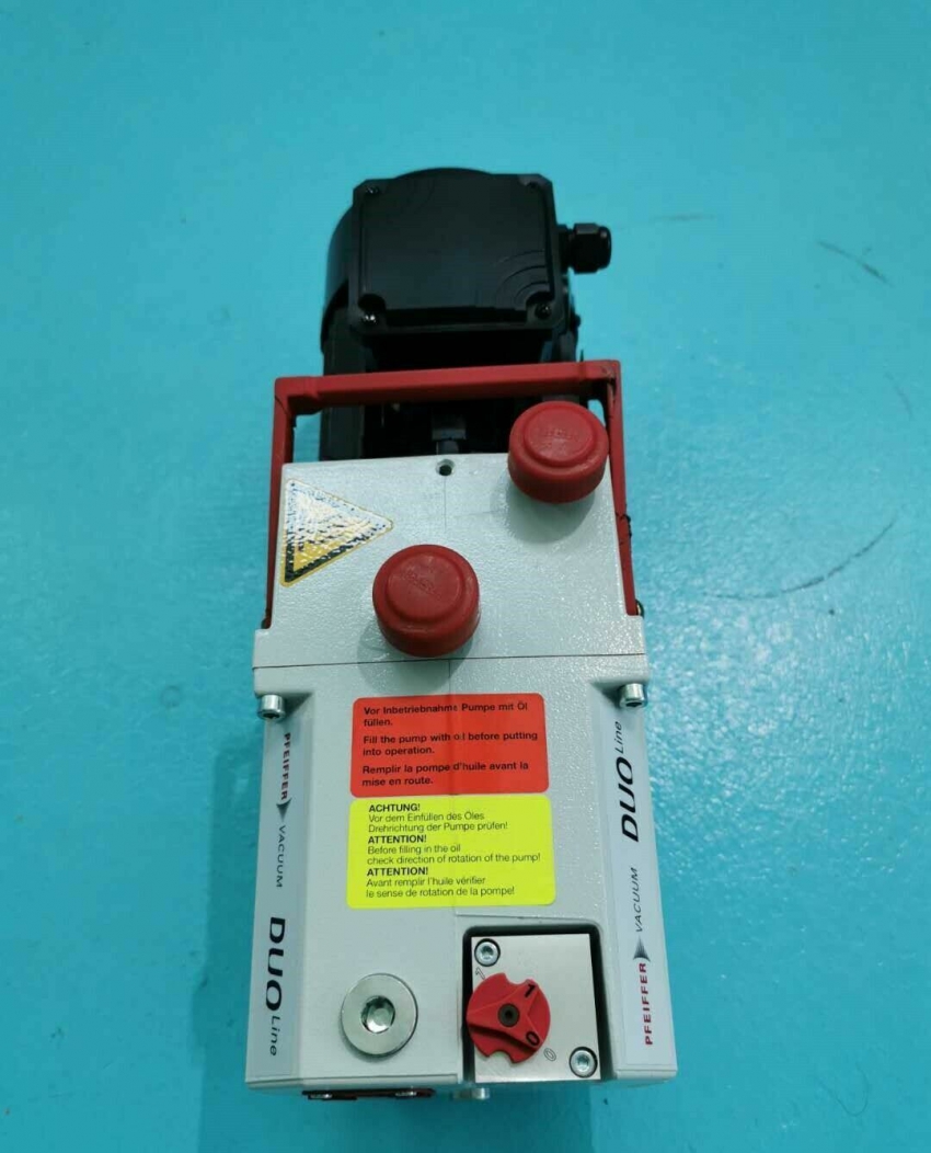 Bơm hút chân không PFEIFFER DUO 65M 2