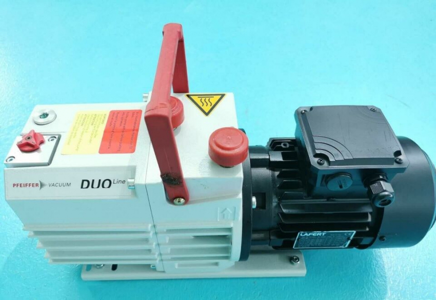 Bơm hút chân không PFEIFFER DUO 65M 3