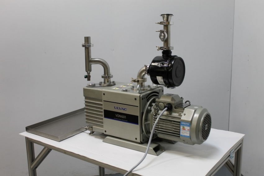 Bơm hút chân không ULVAC VD601 0