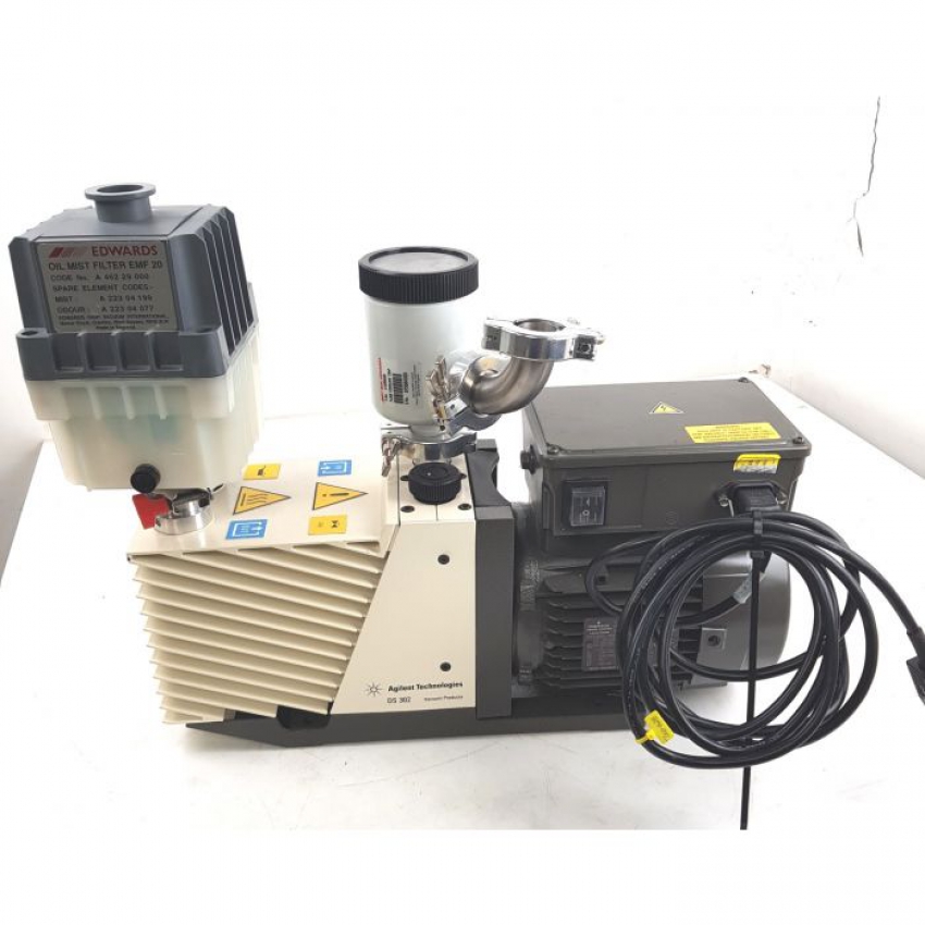 Bơm hút chân không VARIAN DS 302 1