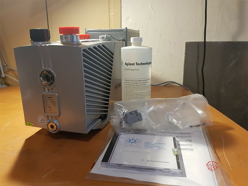 Bơm hút chân không VARIAN HS 652 1