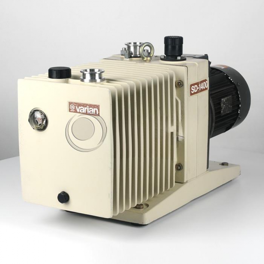 Bơm hút chân không VARIAN SD 1400 0