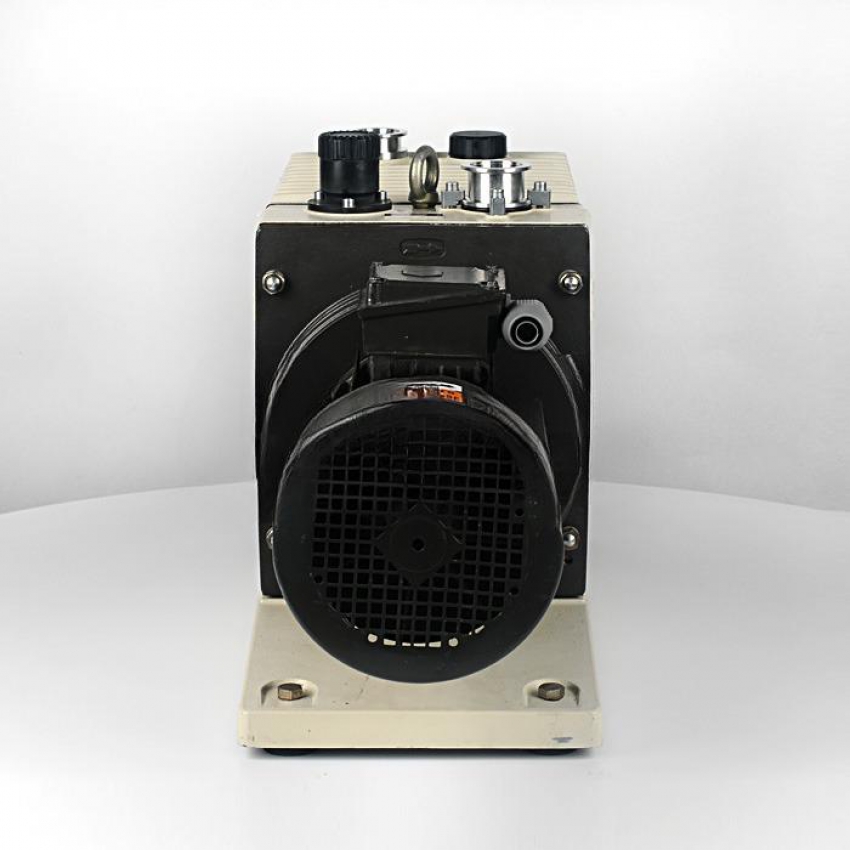 Bơm hút chân không VARIAN SD 1400 2