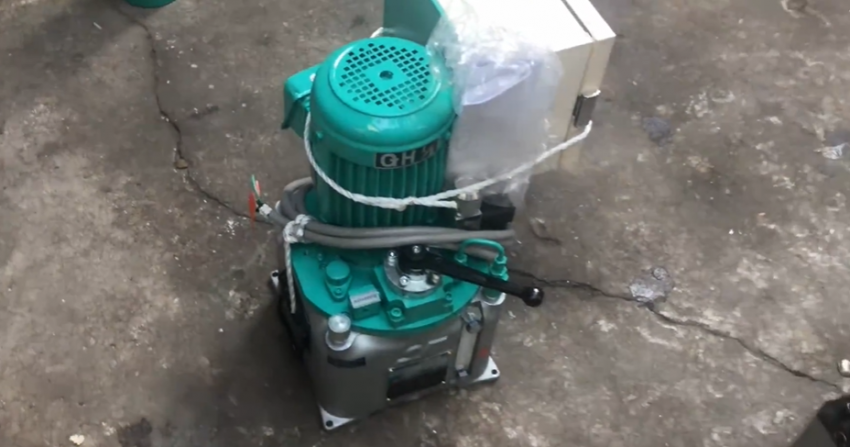 Bơm thủy lực 10 lít, 720 bar OSAKA GH1-L 1