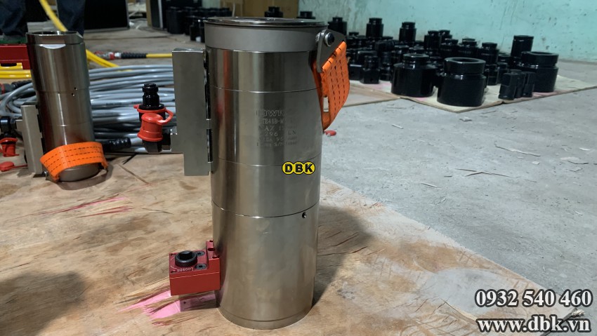 Căng bu lông thủy lực WREN HTE36 0