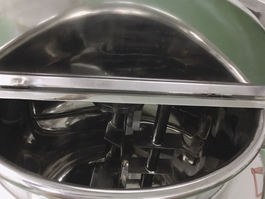 may khuay tron hoa chat