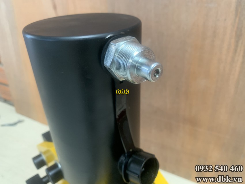 Đầu cắt thanh đồng thủy lực TAT CWC-150 1