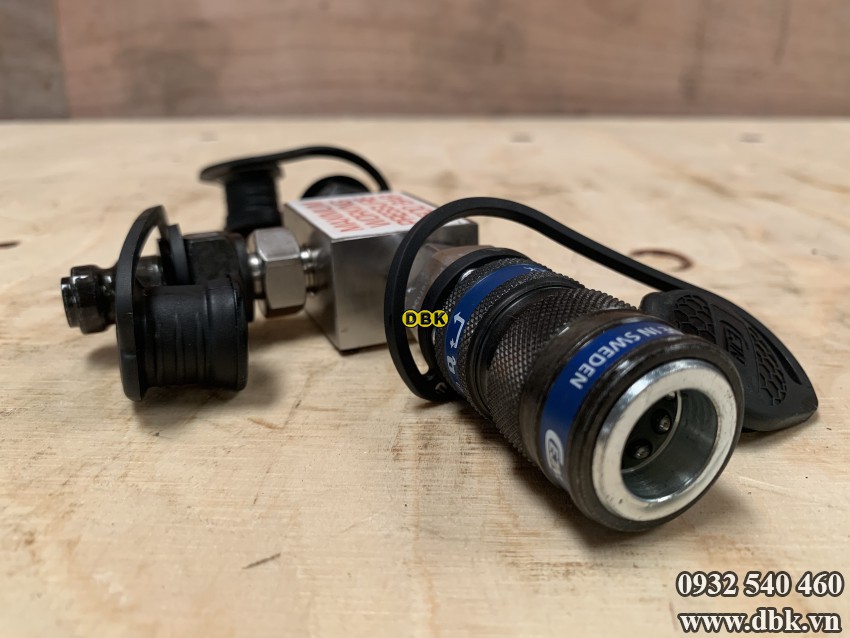 Đầu chia thủy lực 1500 bar BOLTIGHT Tee Block BT-1547 4