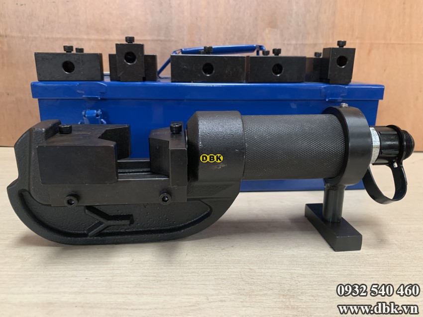 Đầu uốn thanh cái đồng lập là CBC-25 0