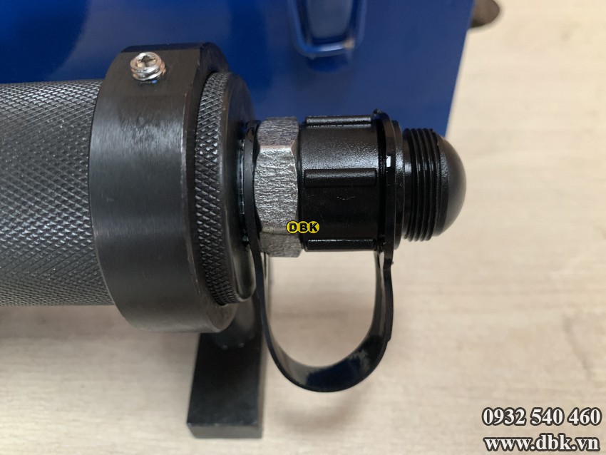 Đầu uốn thanh cái đồng lập là CBC-25 2