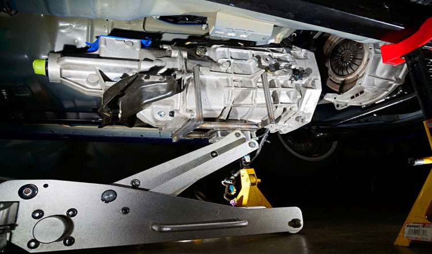 Giá đỡ hộp số 4