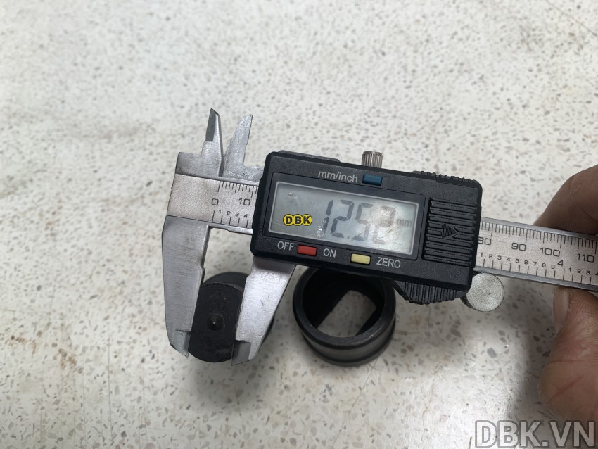 Khuôn Oval cho máy đột lỗ 12,5 x 22mm DBK CH-60 1