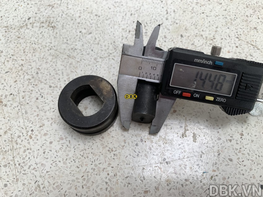 Khuôn Oval cho máy đột lỗ 14,5 x 22mm DBK CH-70 2