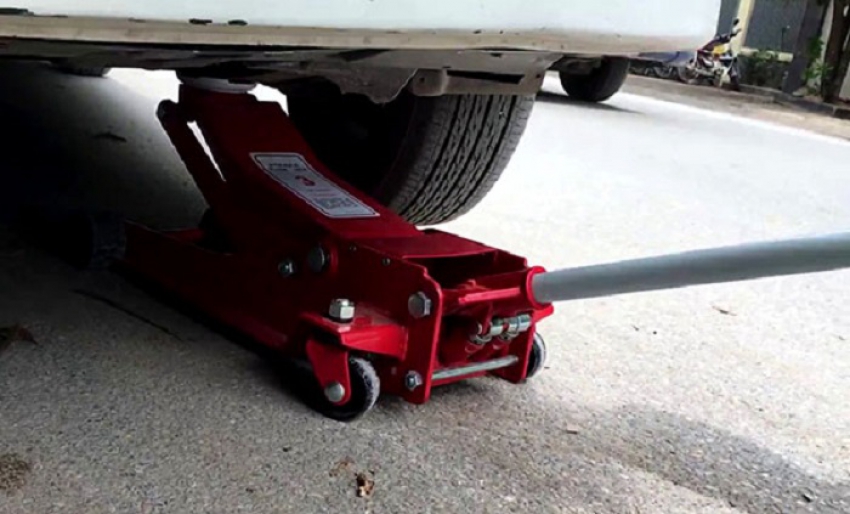 Kích cá sấu dùng hơi 20 tấn Masada ATJ-200 3