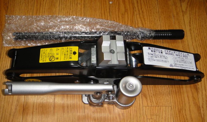 Kích nâng dạng kéo 850kg Masada MSJ-850 1