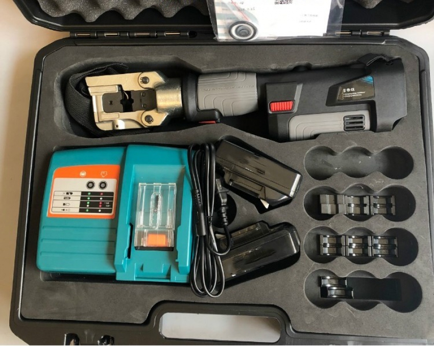 Kìm bấm cos thủy lực dùng pin Zupper BZ-240 0