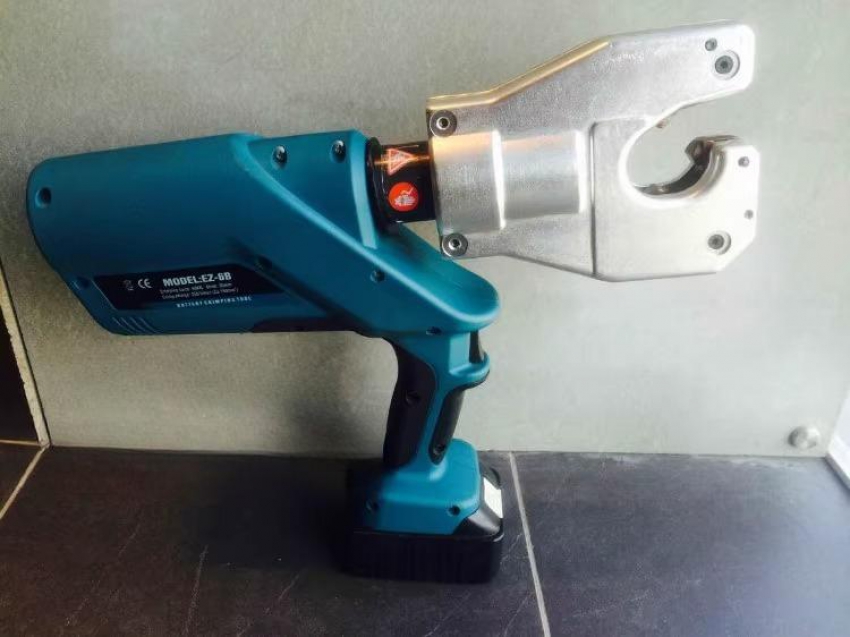 Kìm bấm cos thủy lực dùng pin Zupper EZ-6B 1