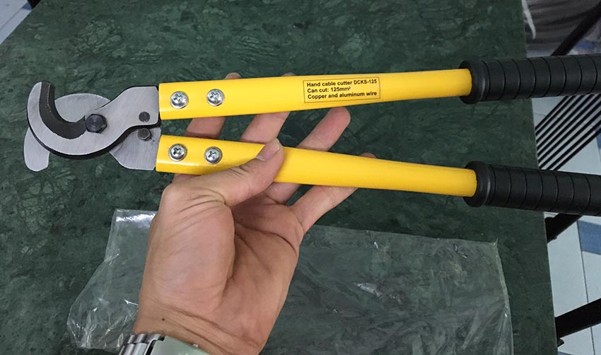 Kìm cắt cáp cơ 120 mm2 TLP HHD-125 2