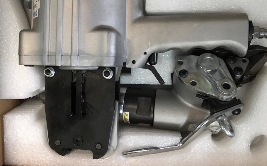 máy đóng đai bằng khí nén Macroleague PT52 2