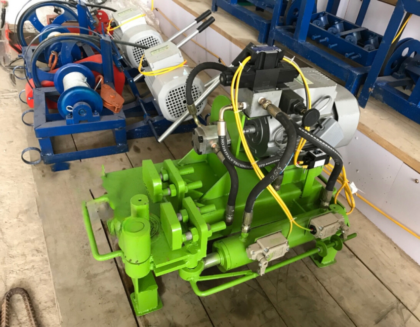 Máy bẻ đai thủy lực (uốn sắt) 0