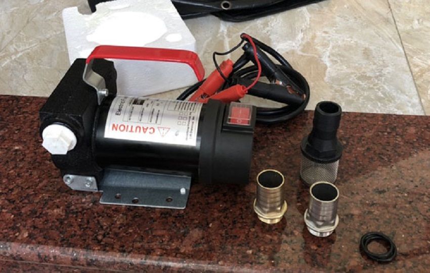 Máy bơm dầu Diesel 12V LG-1004D 2