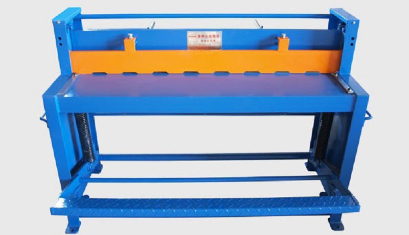 Máy cắt tôn đạp chân 2000mm DBK CT-2000 3