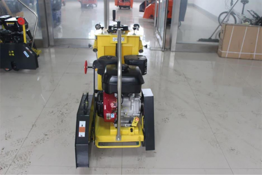 Máy cắt đường bê tông Q480 5