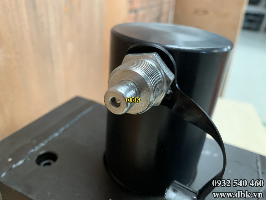 Máy cắt góc thép V thủy lực DBK CAC-756 2