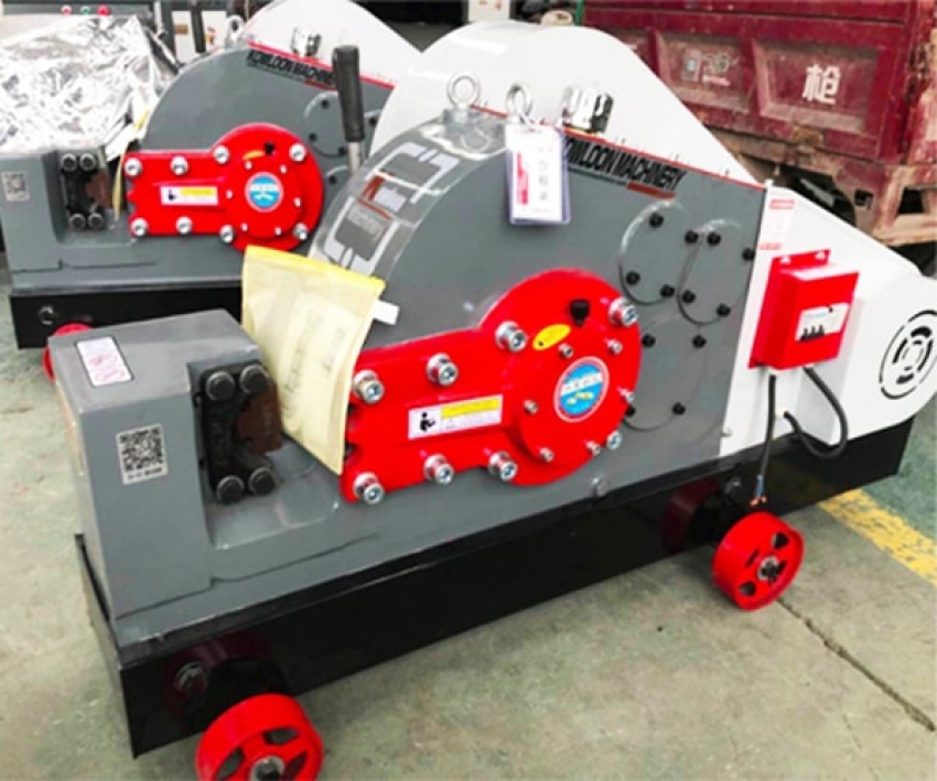 Máy cắt sắt thép GQ60 1