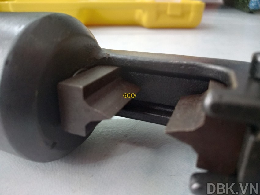 Những lợi ích mà máy cắt sắt thủy lực 5 tấn TLP HHG-10 1
