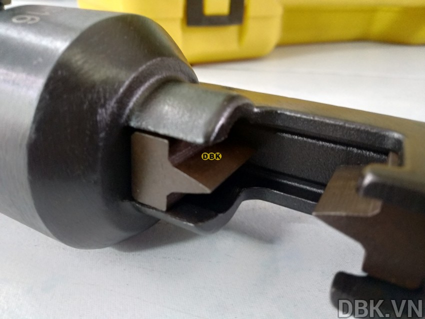 Ưu điểm đặc biệt trên máy cắt sắt thủy lực TLP HHG-16 4