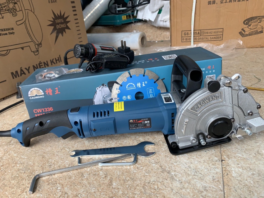 Máy cắt tường Caowang CW1336 0