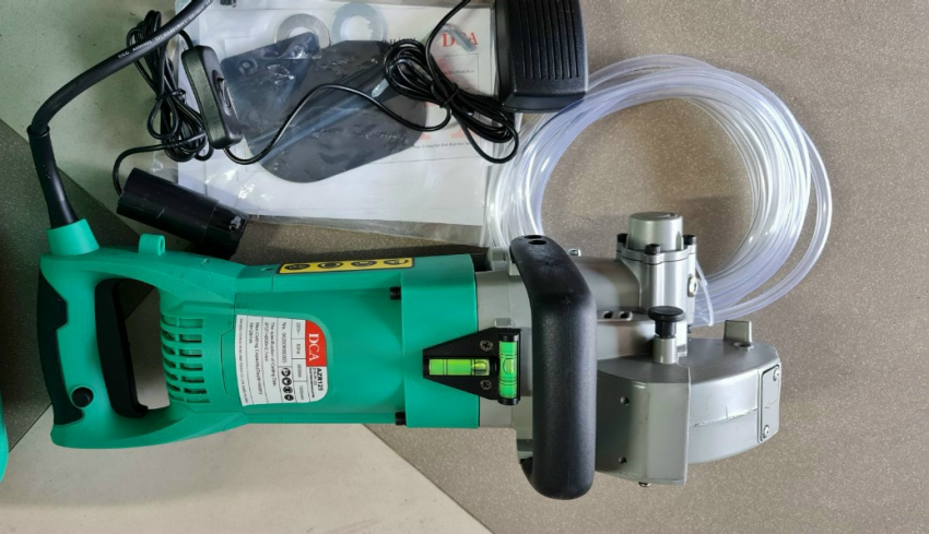Máy cắt tường DCA AZR125 0