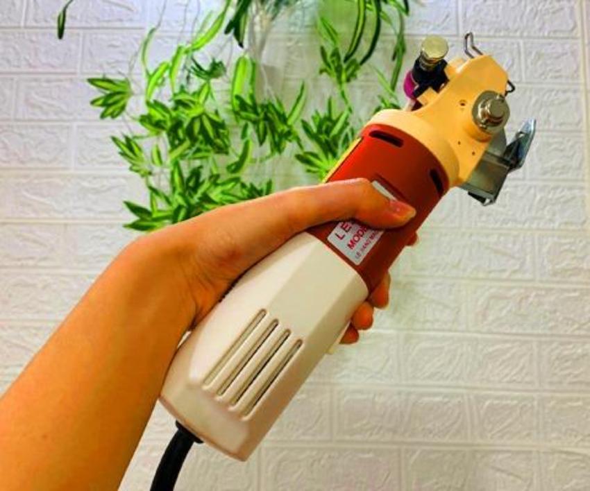 Máy cắt vải cầm tay DBK YJ-65 2