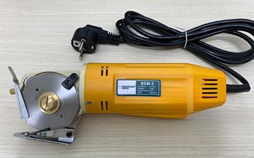 Máy cắt vải cầm tay DSIMAN DSM-70 0