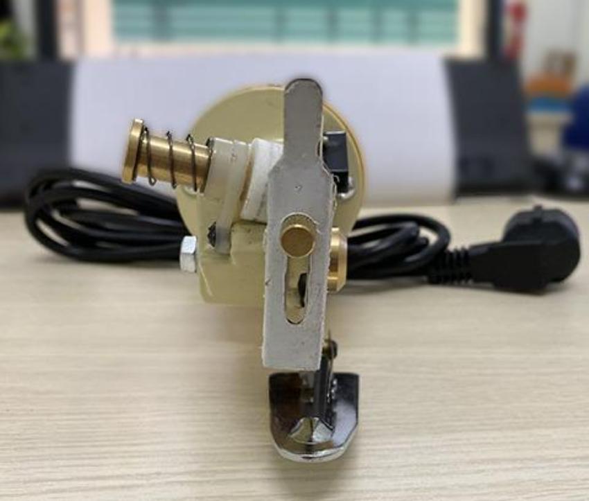 Máy cắt vải cầm tay DSIMAN DSM-70 1