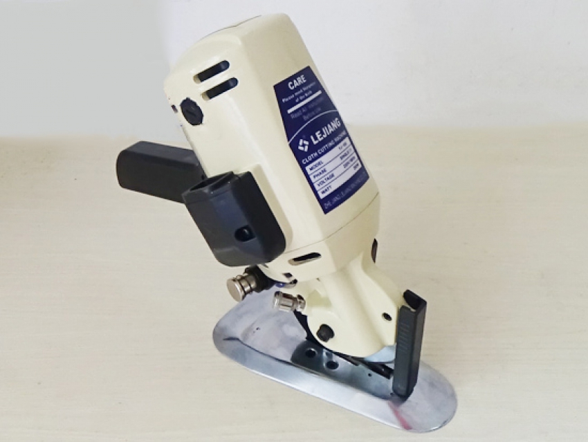 Máy cắt vải cầm tay Lejiang YJ-100 1