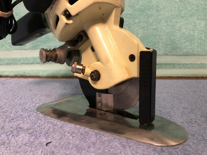 Máy cắt vải cầm tay Octa RS-110 1