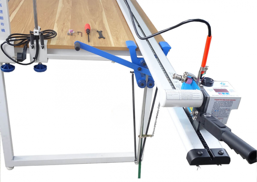 Máy cắt vải đầu bàn cơ Lejiang YJ-108D 3