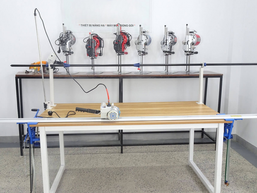 Máy cắt vải đầu bàn KAISIMAN đếm lớp cơ CZD-B11 2